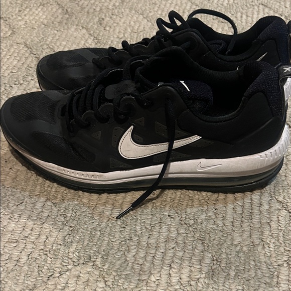 Nike Air Max Genome Black and White Shoes - Picture 4 of 14